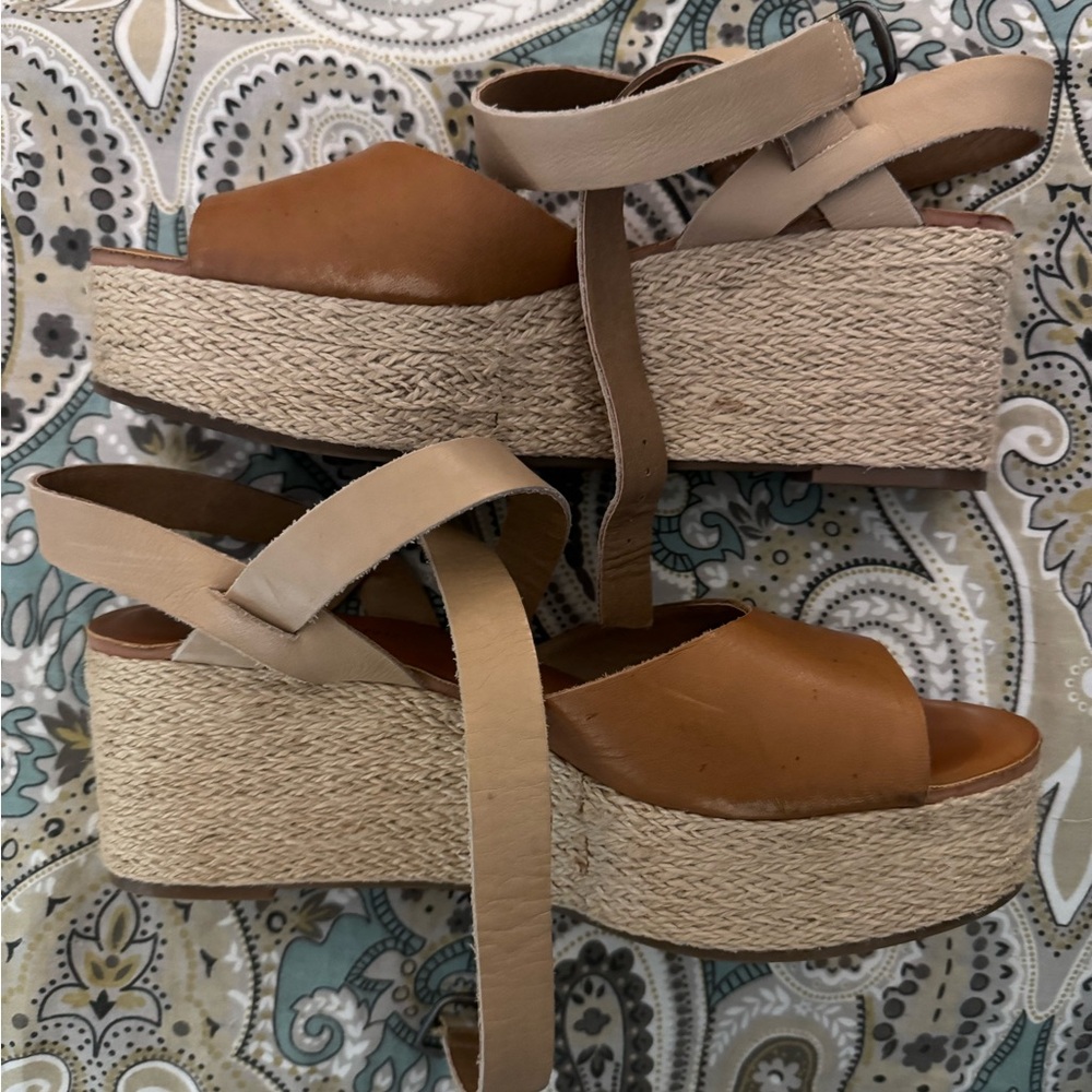 Lucky Brand Tan Wedge Espadrilles